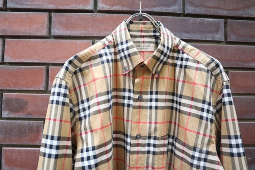 インポートブランドのBURBERRY