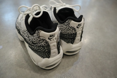 NIKEのナイキ