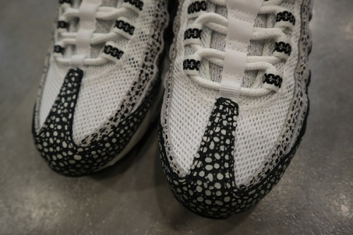 AIRMAX95のスタイル方南町
