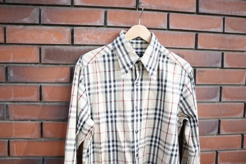 インポートブランドのBURBERRY　BLACK　LABEL