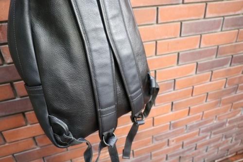 バトラーバーナーセイルズのレザーリュック