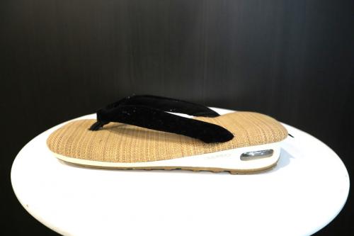 雪駄スニーカーの方南町