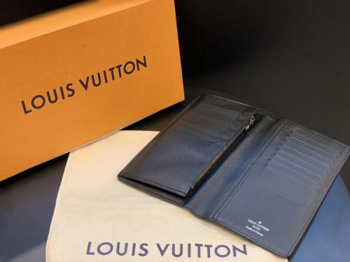 ポルトフォイユ・ブラザの財布