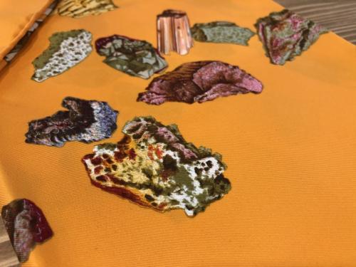 エルメスのカレ９０　オレンジスカーフ