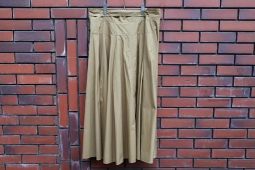 エイトンのスカート