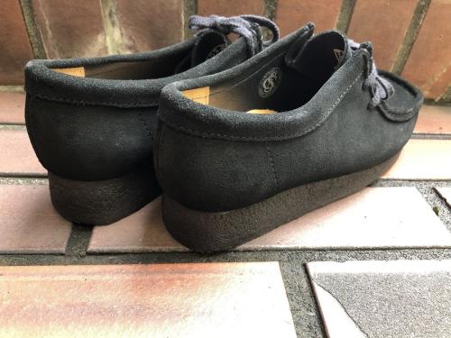 クラークスのワラビーシューズ