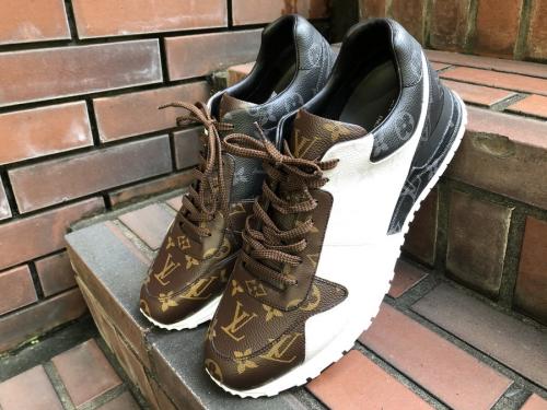 LOUIS VUITTON 　のルイ ヴィトン　