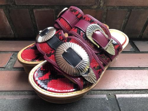 TOGA PULLAのトーガ プルラ