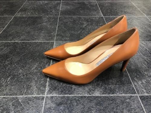 ポインテッドトゥパンプスの方南町　トレファク