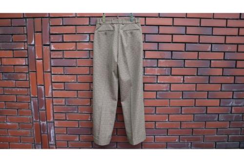 グッチのハンドトゥースウールカフパンツ