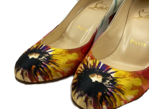 ラグジュアリーブランドのChristian Louboutin