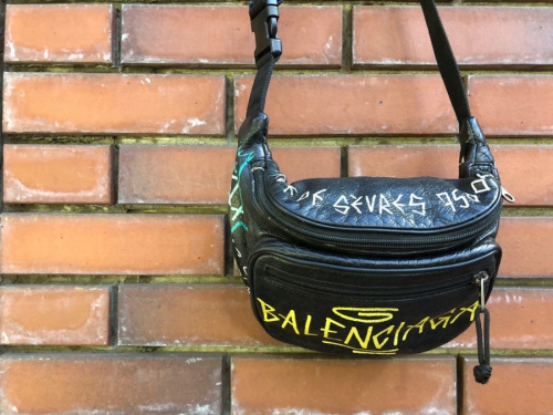 ラグジュアリーブランドのBALENCIAGA