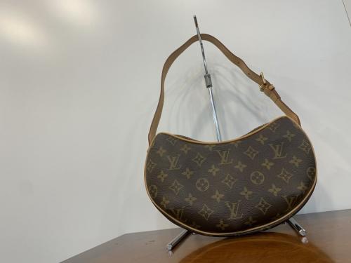 LOUIS VUITTON 　のルイ ヴィトン　