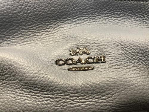 コーチのペプルドレザーリュック