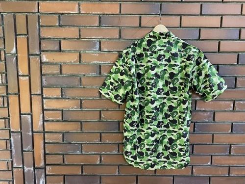 エイプのシャツ