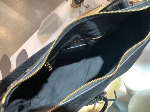 JOANスモールショルダーバッグの方南町