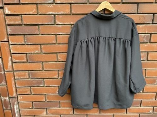 ヨリのジャケット