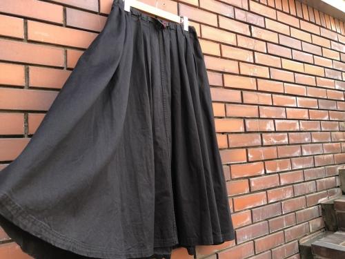 グラミチ×ビームスボーイのチノロングスカート