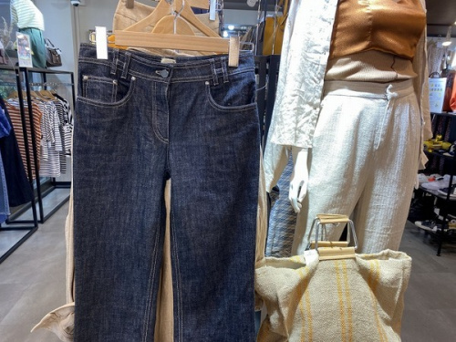 ラグジュアリーブランドのHERMES