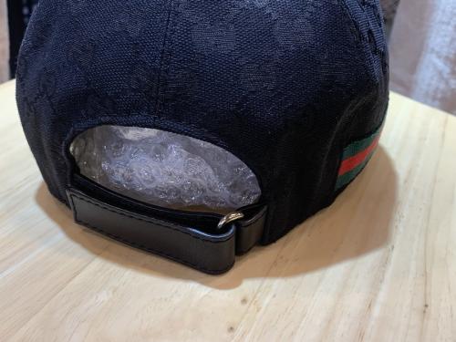 グッチのベースボールキャップ