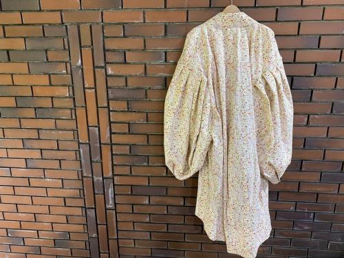 ミキオ サカベのコート