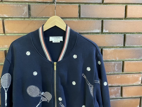 ラグジュアリーブランドのTHOM BROWNE