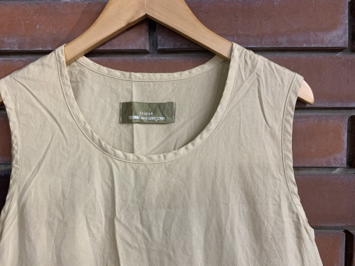 ドメスティックブランドのtricot COMME des GARCONS