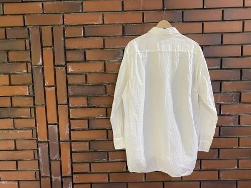 ケーシーケーシーのシャツ