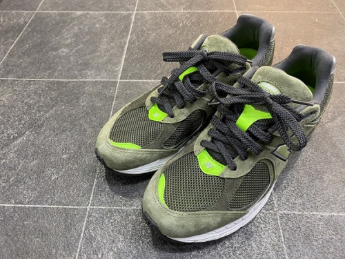 スニーカーのNEW BALANCE