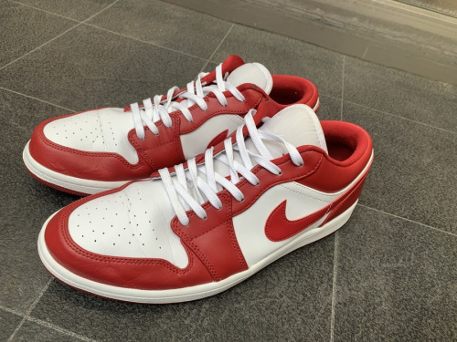 スニーカーのNIKE