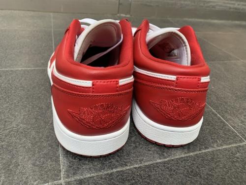 ナイキのAIR JORDAN 1 LOW