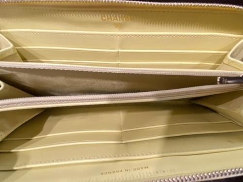 シャネルの財布