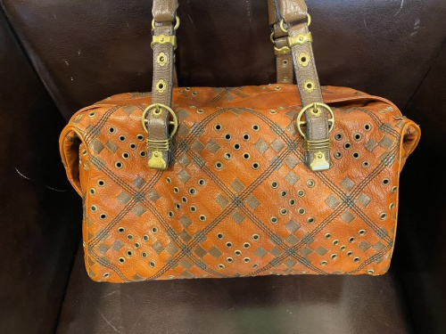 ラグジュアリーブランドのBOTTEGA VENETA