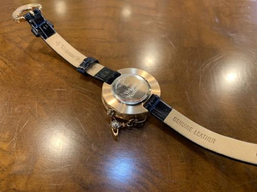 ヴィヴィアンウエストウッドのBOW 2