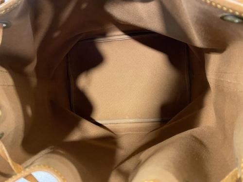 ルイ ヴィトンのバッグ