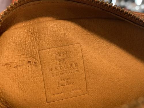 ロゴスタッズレザーショルダーバッグの方南町