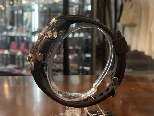 カシオのGST-B400-1AJF