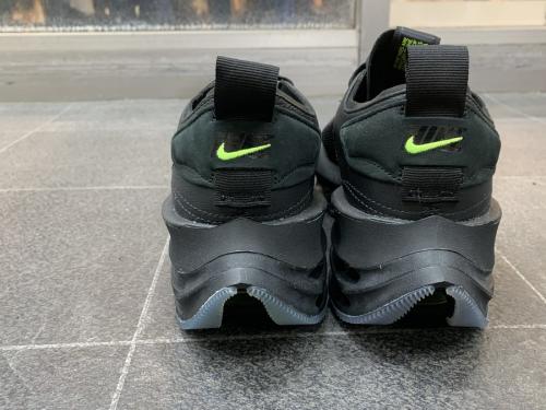 WMNS ZOOM DOUBLE STACKの方南町