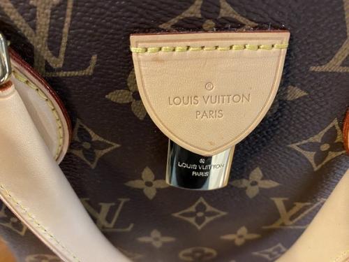 LOUIS VUITTONのルイ ヴィトン