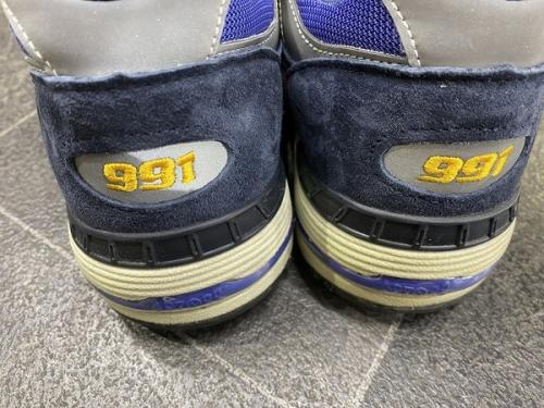 ニューバランスのスニーカー