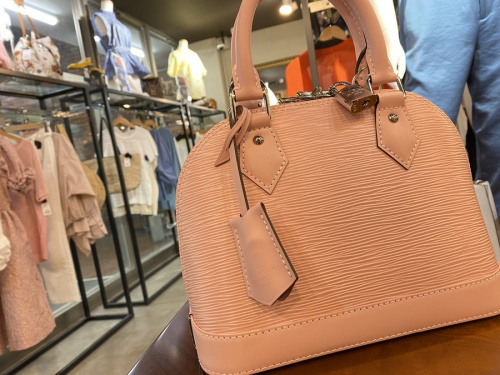 ラグジュアリーブランドのLOUIS VUITTON