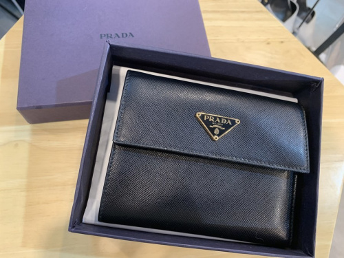 ラグジュアリーブランドのPRADA