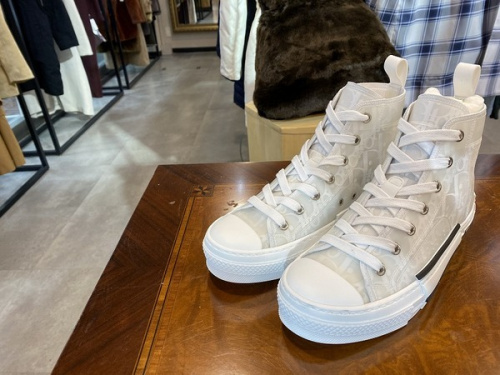 ラグジュアリーブランドのdior