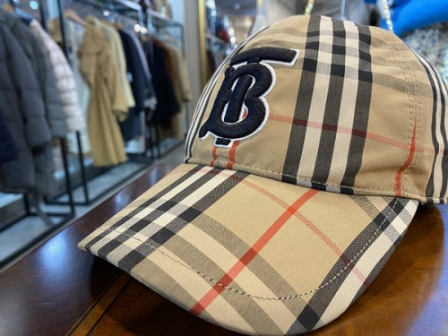 インポートブランドのBURBERRY
