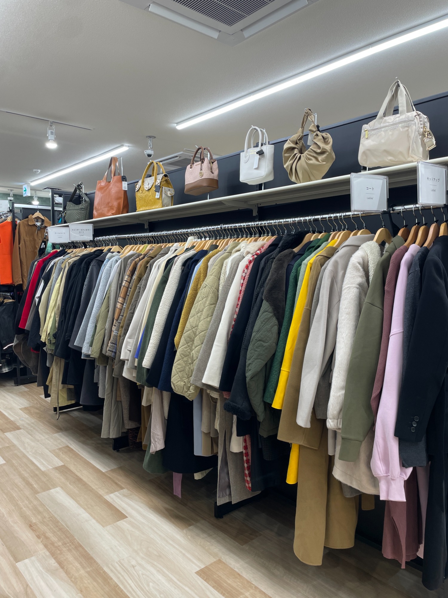 明日10/17(金)GRAND OPEN！ 新松戸店 レギュラー売場の様子をご紹介