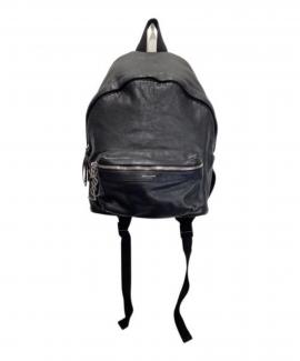 「ラグジュアリーブランドのSaint Laurent Paris 」