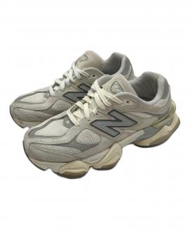 「スニーカーのNEW BALANCE 」