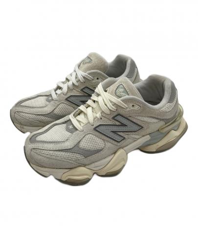 「スニーカーのNEW BALANCE 」