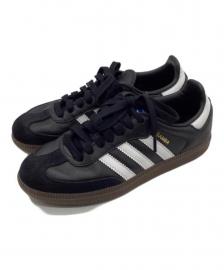 「スニーカーのadidas 」