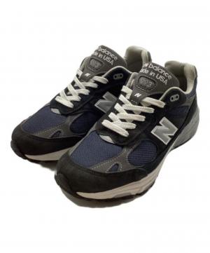「スニーカーのNEW BALANCE 」